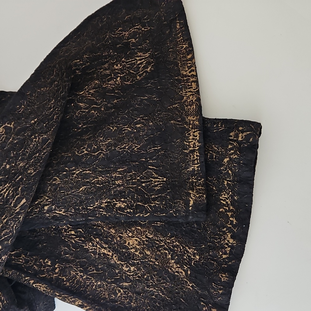 Boston Proper Jeans Wear Textured Black Gold Stretch Flare Leg Jeans Size 14 - Picture 9 of 10